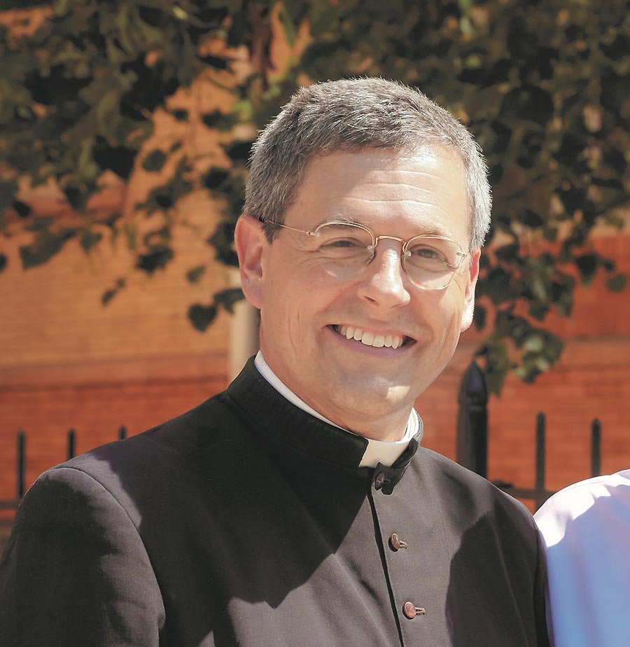 Porträtphoto von Fr. Berg