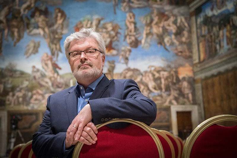 Sir James McMillan als Initiator des Appells bei der Aufführung eines seiner Werke in der <br>Sixtinischen Kapelle in Rom<br>Bild: https://www.thecumnocktryst.com/letters-blog/2020/10/22/a-letter-from-james-macmillan Porträtphoto des Komponisten Sir James McMillan
